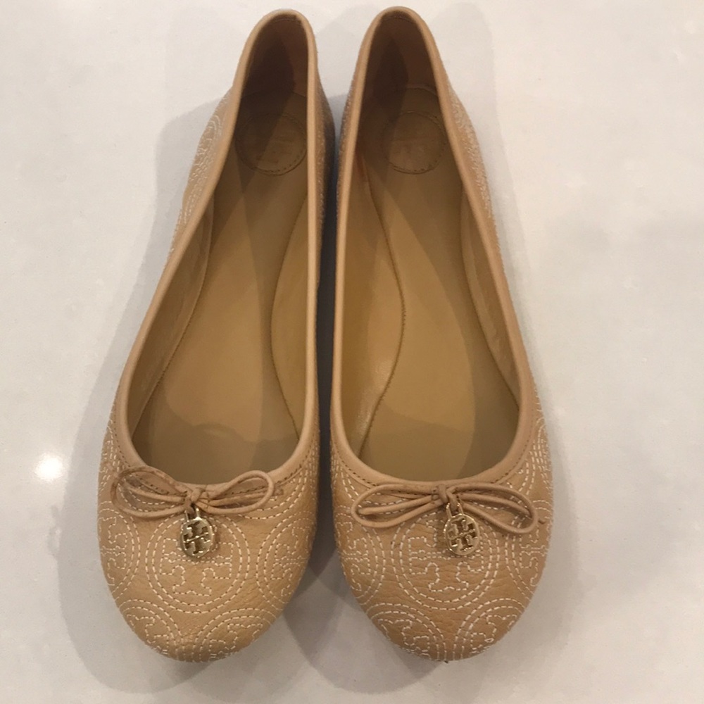 EUC Tory Burch Tan Flats
